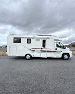 ADRIAN MATRIX PLUS PROFILE M670SC Sierra Nevada Motorhome, a company with more than 20 years of experience in the second-hand sales sector, offers you this magnificent motorhome. For more information or price check our website www.autocaravanassierranevada.com or click on our link https://autocaravanassierranevada.com/.../Adrian-matrix.../ Do you want to pay in installments? Call and we will inform you without obligation 617795719 621251555 GEAR AND EXTRAS TYPE OF VEHICLE: MOTIVATED MOTIVATION MOTOR: Fiat Ducato 2.3 Multiset 130cv YEAR: 2016 KM: 26.000€ Exterior measurements: 7.30m x 2.90m Seats 5 Extras and Equipment: * Measurement of Trunk with Double Door: (2.15m x 1.20m x 0.90m) * Beds (Electric Hanging in Living Room/Island/Convertible Living Room) * - Engine air conditioning - Airbag (driver and copilot) - Cruise Speed - Centralized shutdown - Electric Mirrors - Electric elevators - Radio (CD-BT-AUX) - Rear View Camera - Parking Sensor - Swivel seats - REMIX Full Cabin Dimmers - Electric blinds - Mosquito nets on windows, skylights and front door - Transparent skylights and panoramic skylights XXL in cabin - Fridge DOMESTIC (220v, Gas, 12v, Auto) 160L capacity - Oven - Smoke Extractor - Shower with separate toilet seat - 100 ah batteries. - 100w solar panel. - Heating Trauma Net Ready - Integrated double footstep - Told Facade 4m. - Back Staircase - Stabilizing Legs - Aluminum post - Special Camper Reinforced Tires #autocaravanasgranada #autocaravanaocasion #autocaravanasdeocasion #ventaautocaravana #compraautocaravana #autocaravanabarata #caravaningandalucia #autocaravanasur #granadaturismo #granadaocasion #andaluciavanlife #vanlife #camperlife #motorhome #campervan #viajarenautocaravana #caravaninglife #aventuraenruta #viajeslibres #escapadarural #naturalezaylibertad #viajarporelmundo #rutavanlife #descubreespaña