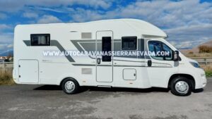 Perfilada ADRIA, modelo Matrix 670 DC PLUS Autocaravanas Sierra Nevada empresa con más de 20 años de experiencia en el sector de venta de ocasión os ofrece esta magnífica casa rodante.🗣️👉 Para más información o precio 💵 consulté en nuestra página web👇 www.autocaravanassierranevada.com ➡️🌐💻 o haga click👉🖱️ en nuestro enlace https://autocaravanassierranevada.com/.../adria-matrix.../ ¿Quieres pagar a plazos? Llama y te informamos sin compromiso 📞617795719 📞621251555 EXTRAS;👇 MOTOR: Fiat Ducato 2.3 Multijet 180cv AÑO: 2022 KM: 21.000 Medidas:7,45 m x 2,90m Plazas viajar: 4 Plazas dormir: 4 * Medida maletero doble portón: (2,15m x 1,13m x 0,85m) * Camas (Isla / Colgante en Salón) * Suspensión Neumática Extras: Aire acondicionado (de motor) AirBag(conductor y copiloto) A.S.R (Sistema antiderrapaje) Velocidad de Crucero Cierre centralizado Espejos eléctricos Elevalunas eléctricos Radio (CD-MP3-AUX-2DIN-BT-USB) Cámara de visión trasera Asientos giratorios Oscurecedores REMIS en cabina completa Mosquiteras en ventanas, claraboyas y puerta principal Claraboyas transparentes y Claraboya panorámica xxl en cabina Frigo THETFORD(220v, Gas, 12v, Auto) 137L capacidad Extractor de humos Ducha con mampara separada de aseo Baterías de 100ah. Placa solar de 100w. Calefacción Truma Inet Ready Escalón eléctrico de aluminio Neumáticos reforzados especial camper #autocaravanastyle #viajarconniños #viajarenautocaravanaconniños #roadtrip #autocaravanaadventure #ventadeautocaravanas #autocaravanassierranevada #autocaravantravel #autocaravanaenlaplaya #kitcamping #differentholidays #camaisla #motorhome #caravanas1000 #camper #motorhome #rv #campingwithdogs #campingcar