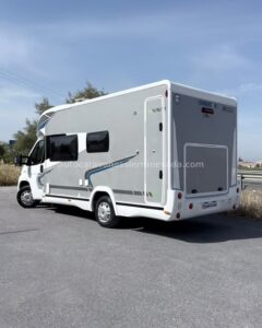 Perfilada Chausson TITANIUM TI610 Autocaravanas Sierra Nevada empresa con más de 20 años de experiencia en el sector de venta de ocasión os ofrece esta magnífica casa rodante.🗣️👉 Para más información o precio 💵 consulté en nuestra página web www.autocaravanassierranevada.com ➡️🌐💻 o haga click👉🖱️ en nuestro enlace ⬇️👇 https://autocaravanassierranevada.com/.../chuasson.../ ¿Quieres pagar a plazos? Llama y te informamos sin compromiso 📞617795719 📞621251555 Extras 👇 MOTOR: Fiat Ducato 2.3 Multijet 130cv AÑO: 2014 KM: 63.000 Medidas: 6,70m x 2,90m Plazas viajar: 4 Plazas dormir: 4 * Medida Garaje doble portón : (2,20m x 0,70m x 1,25m) * Camas (Salón Convertible/ Colgante eléctrica en salón) Extras: Aire acondicionado (de motor) AirBag ( conductor y copiloto) Velocidad de Crucero Cierre centralizado Espejos eléctricos Elevalunas eléctricos Radio (CD-BT) Cámara de visión trasera Asientos giratorios Mosquiteras en ventanas y claraboyas Claraboyas transparentes y Claraboya panorámica xxl en cabina Frigo THETFORD (220v, Gas, 12v, Auto) 175L capacidad Ducha con mampara dentro de aseo Batería de 95ah. Placa solar de 100w. Calefacción WEBASTO a gasoil Escalón de doble peldaño integrado Toldo THULE de 3m. Portabicis interior para 2 Neumáticos reforzados especial camper #autocaravanastyle #viajarconniños #viajarenautocaravanaconniños #roadtrip #autocaravanaadventure #ventadeautocaravanas #autocaravanassierranevada #autocaravantravel #autocaravanaenlaplaya #kitcamping #differentholidays #camaisla #motorhome #caravanas1000 #camper