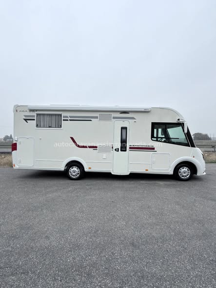 AUTOCARAVANA INTEGRAL AUTOSTAR AXEA 896+ MOTOR: FIAT DUCATO 2.3 MULTIJET 130 CV AÑO: 2014 KM: 50.000 Medidas exteriores: 7,30m x 2,90m Plazas: 4 Extras y Equipamiento: -Medida maletero con doble acceso: (2,15m x 0,85m x 1,15m) -Camas (Isla /Colgante en cabina) -Aire acondicionado de motor -AirBag(conductor y copiloto) -Velocidad de Crucero -Cierre Centralizado -Espejos eléctricos(solo los de arriba) -Elevalunas eléctricos solo conductor -Radio (2DIN-CD-USB-BT) -Cámara de Visión trasera -Sensor de Aparcamiento -Asientos Giratorios -Oscurecedores REMIS en cabina completa -Mosquiteras en ventanas, claraboyas y puerta principal -Claraboya XXL en salón -Frigo THETFORD (220V, gas, 12v, Auto) 175 L capacidad -Horno a Gas -Extractor de Humos -Ducha con mampara separada de aseo -Batería de 95 ah -Placa solar de 1OOw -Calefacción Truma lnet Ready -Escalón doble peldaño integrado -2 TV 12v(TDT-HDMI -USB-DVD) -Toldo FIAMMA de 4M -Portabicis para 3 -2 Cierre de seguridad -Neumáticos reforzados especial camper